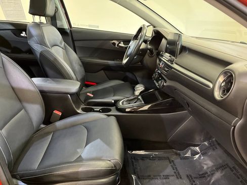 Used 2019 Kia Forte EX w/ Option Group 020 FWD image 10