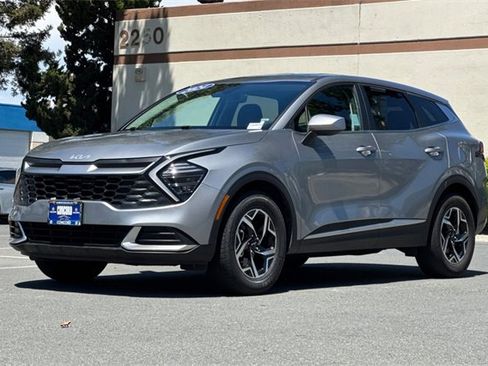 Used 2024 Kia Sportage LX image 8