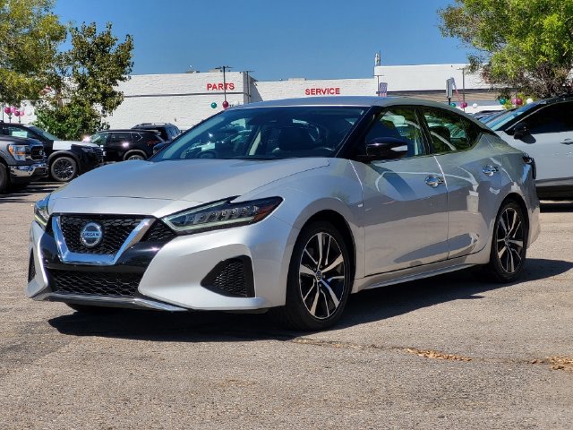 Used 2022 Nissan Maxima SV w/ Floor Mat Group FWD image 2
