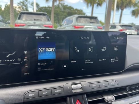Used 2025 Kia K4 EX FWD image 23