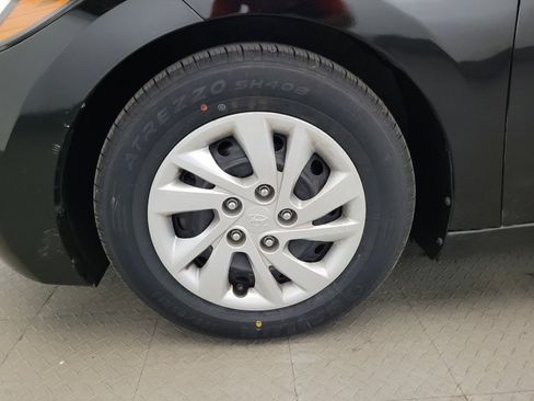 Used 2018 Hyundai Elantra SE FWD image 31