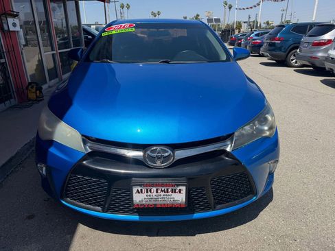 Used 2016 Toyota Camry SE FWD image 4