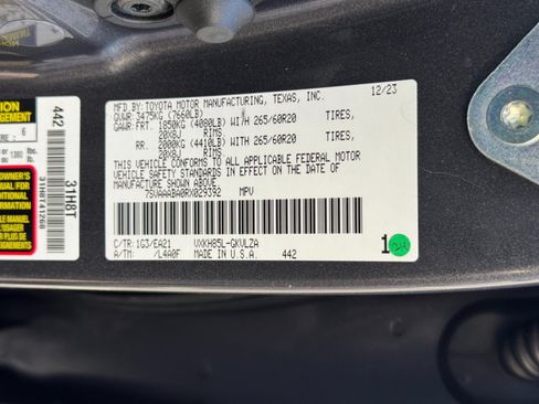 Used 2024 Toyota Sequoia Limited AWD/4WD image 50
