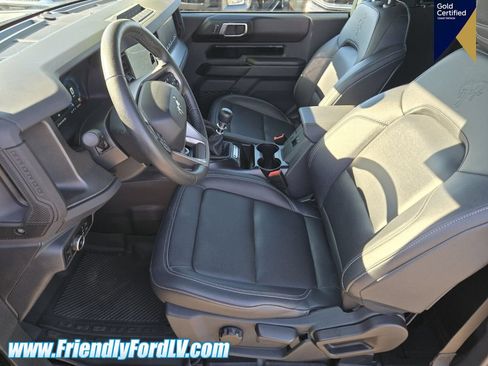Certified 2025 Ford Bronco Badlands w/ Sasquatch Package AWD/4WD image 6