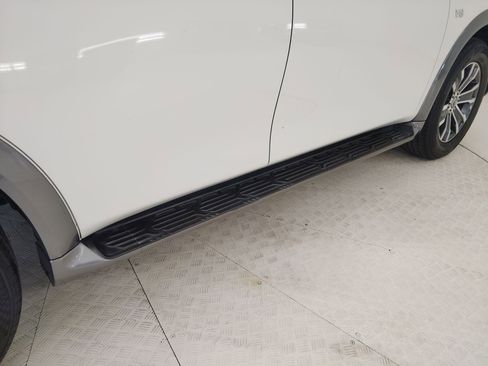 Used 2019 Nissan Armada SL w/ Premium Package image 32