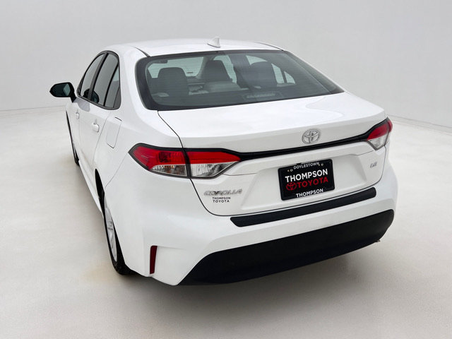 Used 2023 Toyota Corolla LE w/ LE Convenience Package FWD image 8
