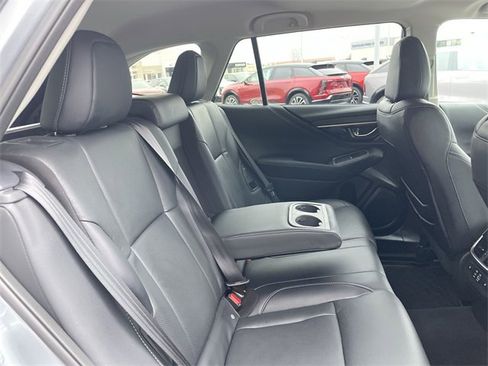 Used 2025 Subaru Outback Touring w/ Popular Package #2 image 15