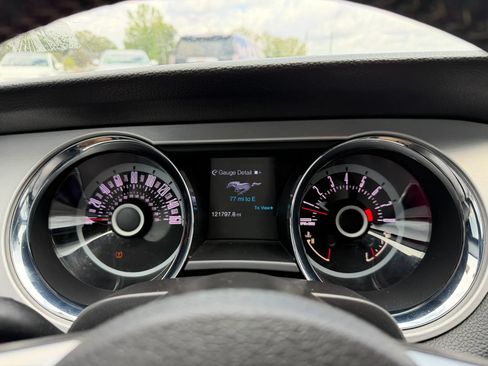 Used 2013 Ford Mustang Premium RWD image 12