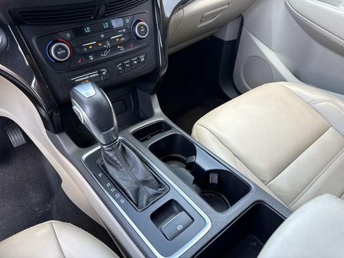 Used 2019 Ford Escape Titanium FWD image 25