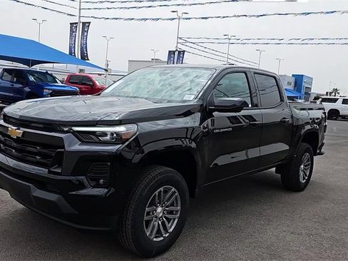 New 2025 Chevrolet Colorado LT w/ LT Convenience Package image 5
