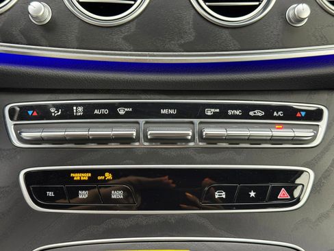 Used 2022 Mercedes-Benz E 350 Sedan w/ AMG Line Exterior image 31