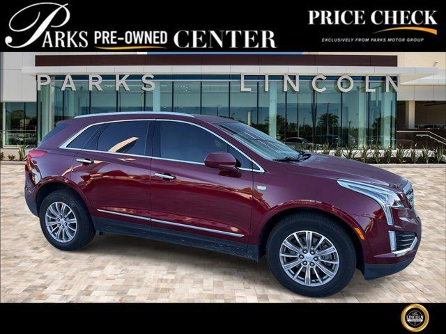 Used 2017 Cadillac XT5 Luxury w/ Driver Awareness Package FWD image 1