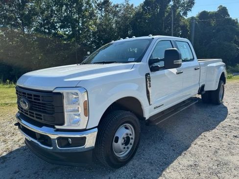 Used 2026 Ford F350 XL AWD/4WD image 3