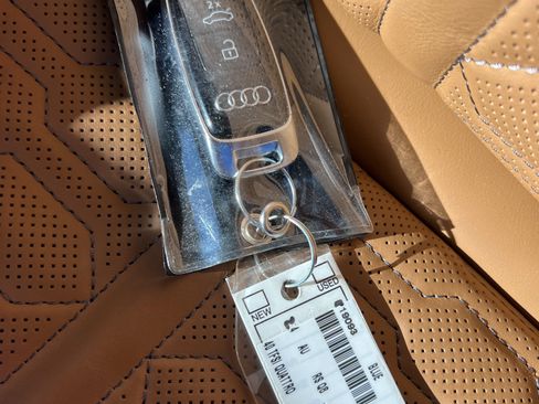 Certified 2024 Audi RS Q8 image 38