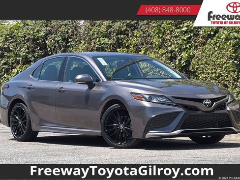 Used 2024 Toyota Camry XSE FWD image 1
