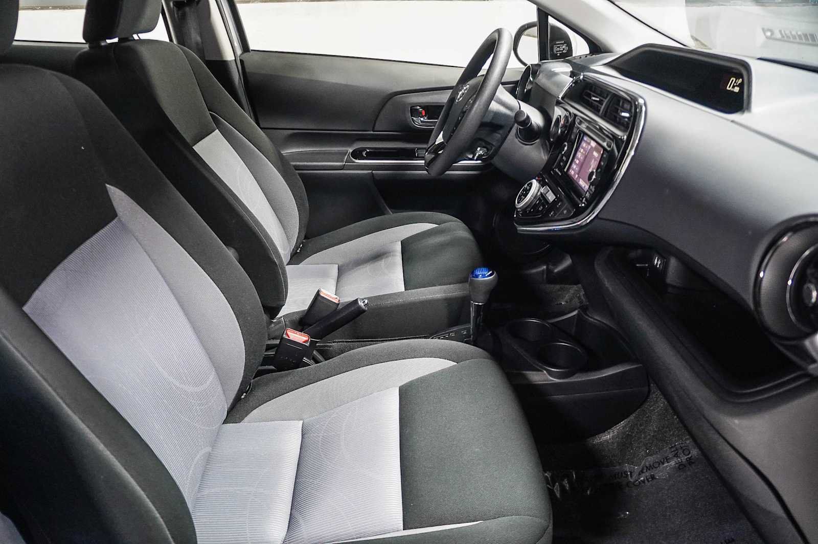 Certified 2019 Toyota Prius C FWD image 19