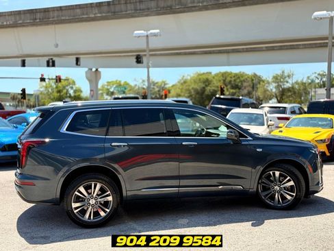 Used 2020 Cadillac XT6 Premium Luxury FWD image 9