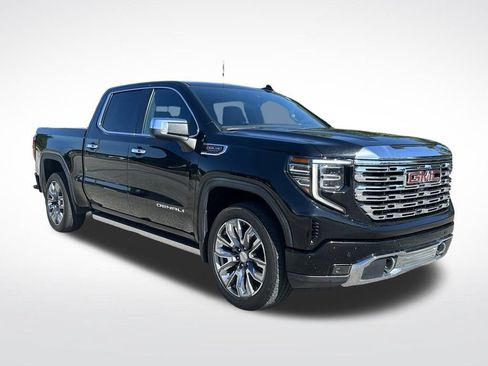 Used 2023 GMC Sierra 1500 Denali w/ Denali Reserve Package AWD/4WD image 9