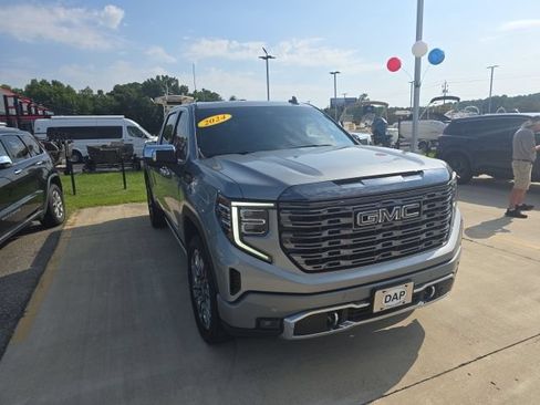Used 2024 GMC Sierra 1500 Denali Ultimate AWD/4WD image 1