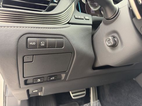 Used 2018 Lexus LS 500 F Sport RWD image 11