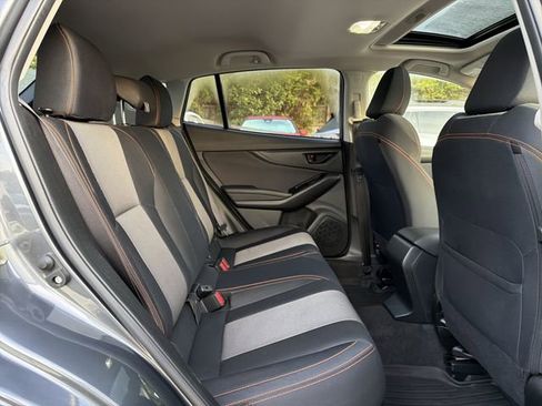 Used 2021 Subaru Crosstrek 2.0i Premium w/ Moonroof Package image 15