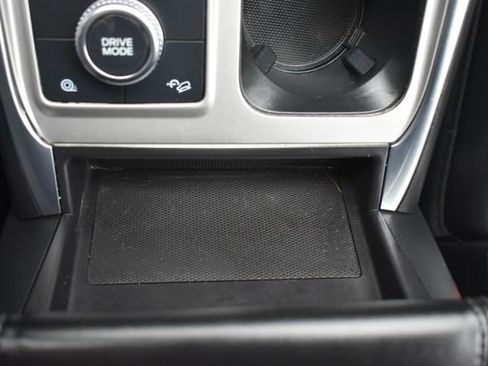 Used 2022 Ford Explorer XLT w/ Equipment Group 202A image 32