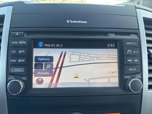 Used 2019 Nissan Frontier PRO-4X image 14