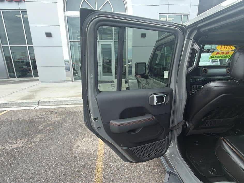 Used 2021 Jeep Gladiator Mojave AWD/4WD image 19