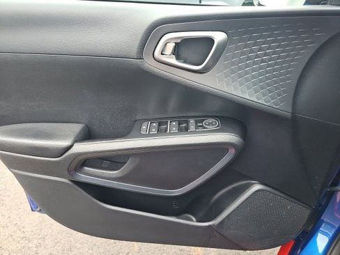 Used 2022 Kia Soul GT-Line image 34