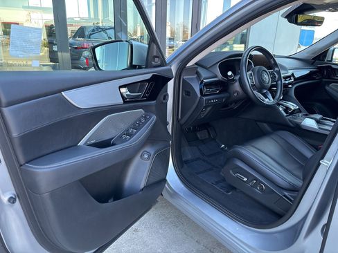 Used 2023 Acura MDX FWD w/ Technology Package image 9