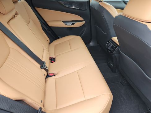 Certified 2025 Lexus NX 250 FWD w/ Premium Package image 39