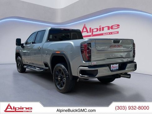 Used 2024 GMC Sierra 2500 AT4 w/ Technology Package AWD/4WD image 3