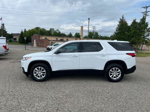 Used 2019 Chevrolet Traverse LS AWD/4WD image 2