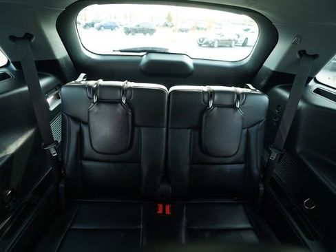 Used 2022 Ford Explorer XLT w/ Equipment Group 202A image 28