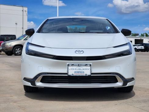 Used 2025 Toyota Prius Plug-In Hybrid FWD image 2