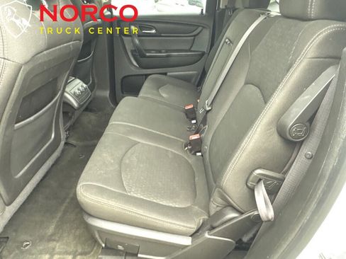 Used 2015 GMC Acadia SLE image 15