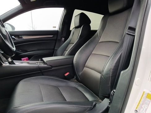 Used 2020 Honda Accord Sport image 11