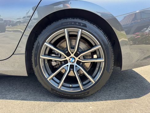 Used 2019 BMW 330i Sedan w/ Convenience Package RWD image 12