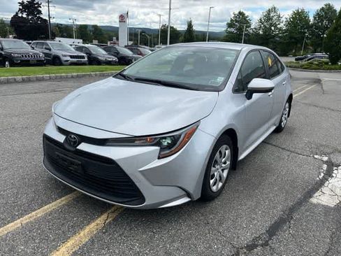 Used 2023 Toyota Corolla LE FWD image 1