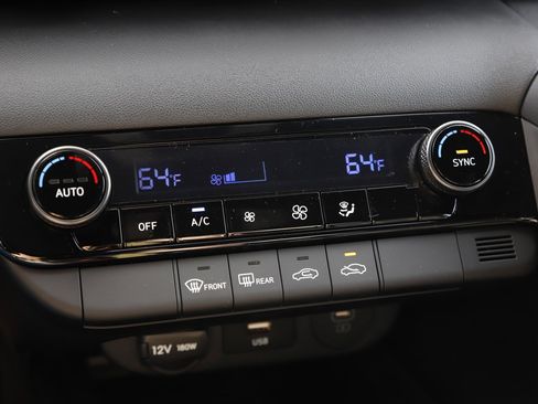 New 2025 Hyundai Elantra Sport image 25