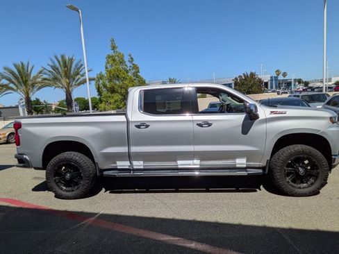 Used 2022 Chevrolet Silverado 1500 LTZ w/ LTZ Premium Package AWD/4WD image 4