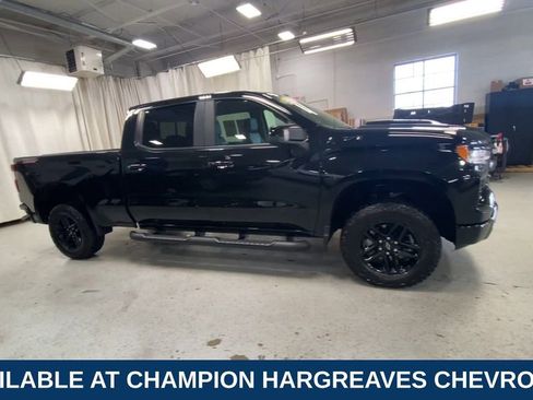 Used 2024 Chevrolet Silverado 1500 LT Trail Boss w/ LT Trail Boss Premium Package AWD/4WD image 3