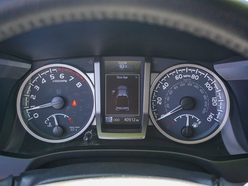 Used 2021 Toyota Tacoma SR5 image 22