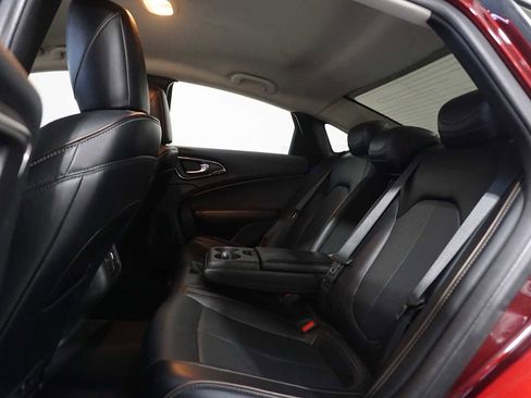 Used 2015 Chrysler 200 C w/ Navigation & Sound Group I image 16