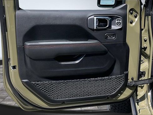 New 2026 Jeep Wrangler Unlimited Rubicon image 13