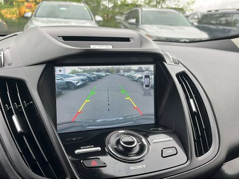 Used 2018 Ford Escape Titanium w/ Ford Safe & Smart Package AWD/4WD image 16