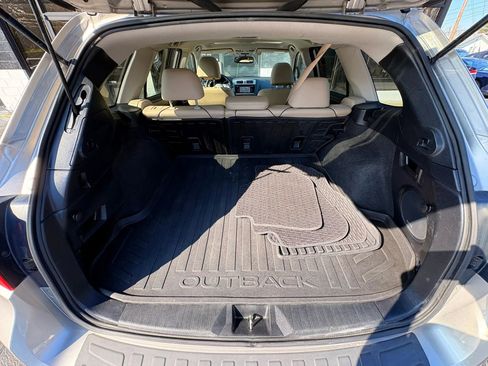Used 2016 Subaru Outback 2.5i Limited AWD/4WD image 16