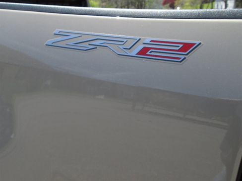 Used 2021 Chevrolet Colorado ZR2 image 8