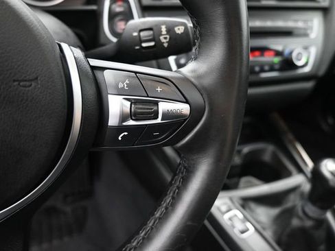 Used 2015 BMW M235i Coupe image 28