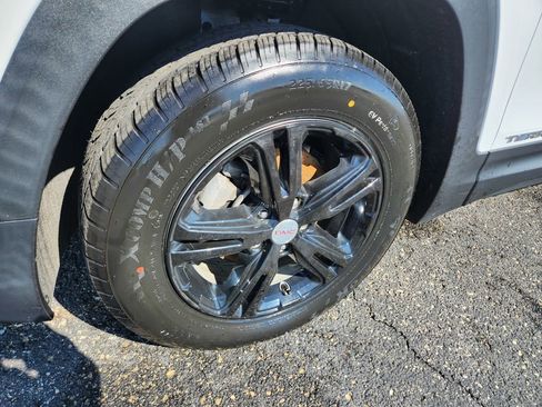 Used 2019 GMC Terrain SLE w/ Driver Convenience Package image 44